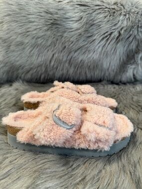 Papillio by Birkenstock Plush Pink Slide Slippers with Fuzzy Lining Size 6